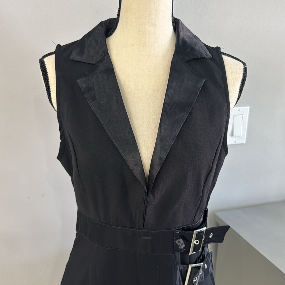 PrettyLittleThing Black Sleeveless Mini Dress with Buckles.  Sz 6 - Picture 2 of 14
